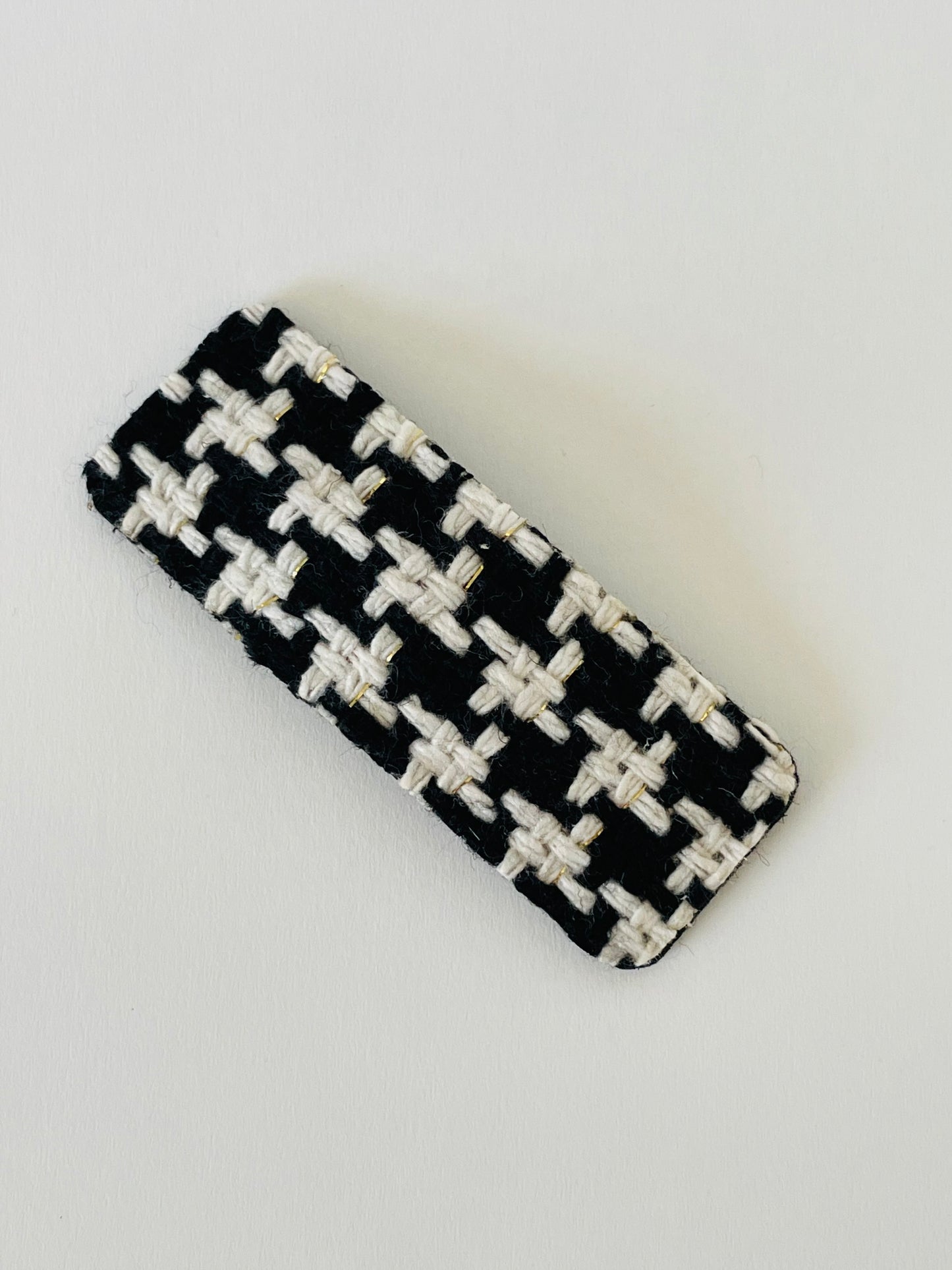 Snap Clips Black and white