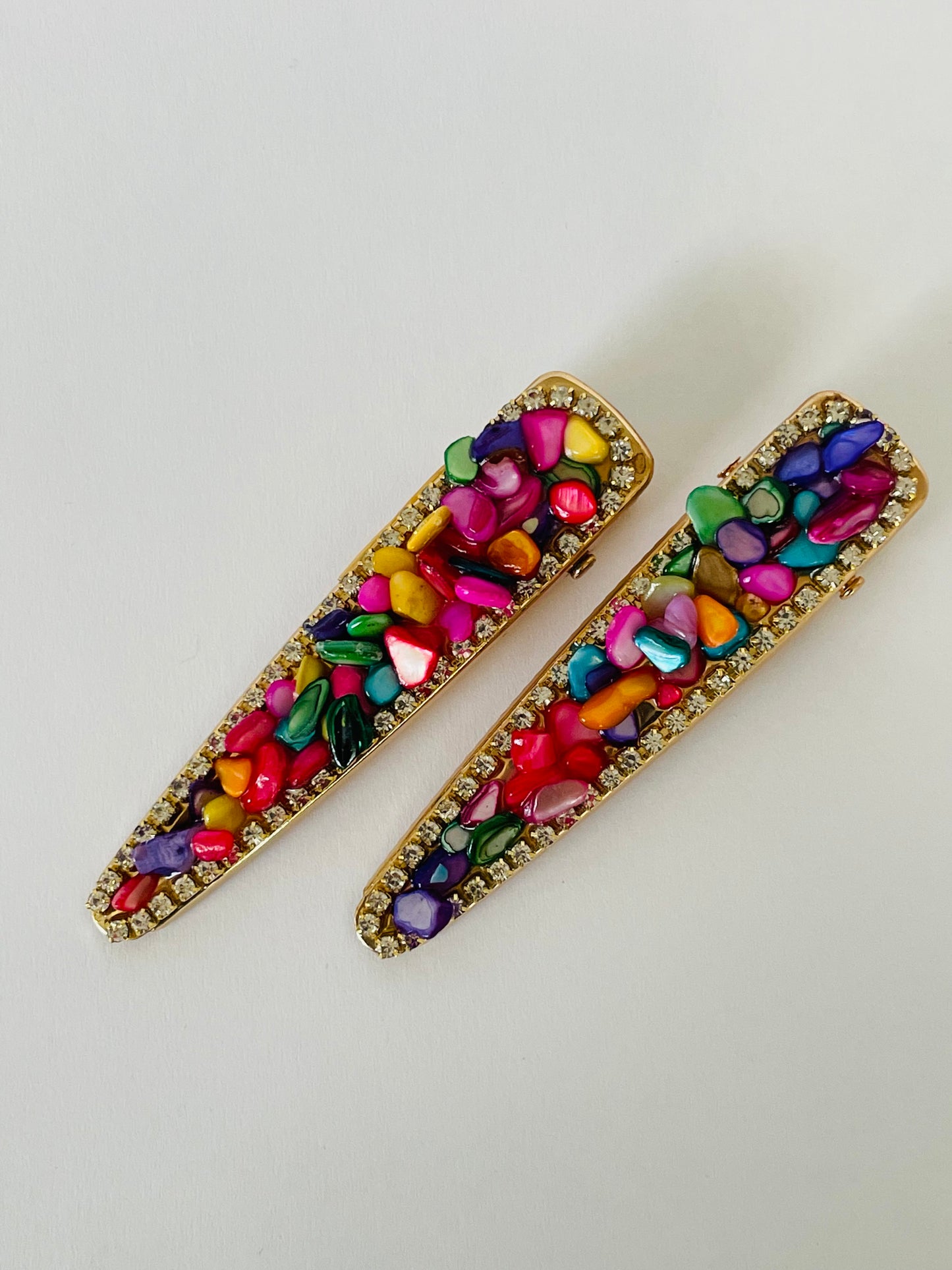 Multicolor pebble stone hair clips