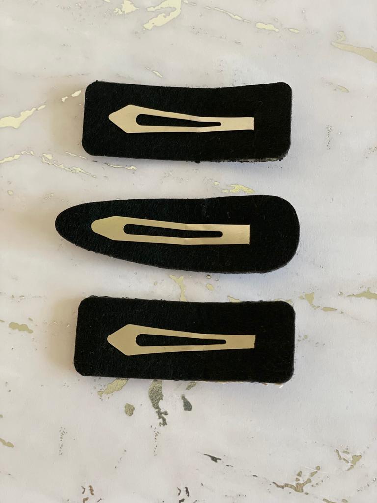 Snap Clips Black and white