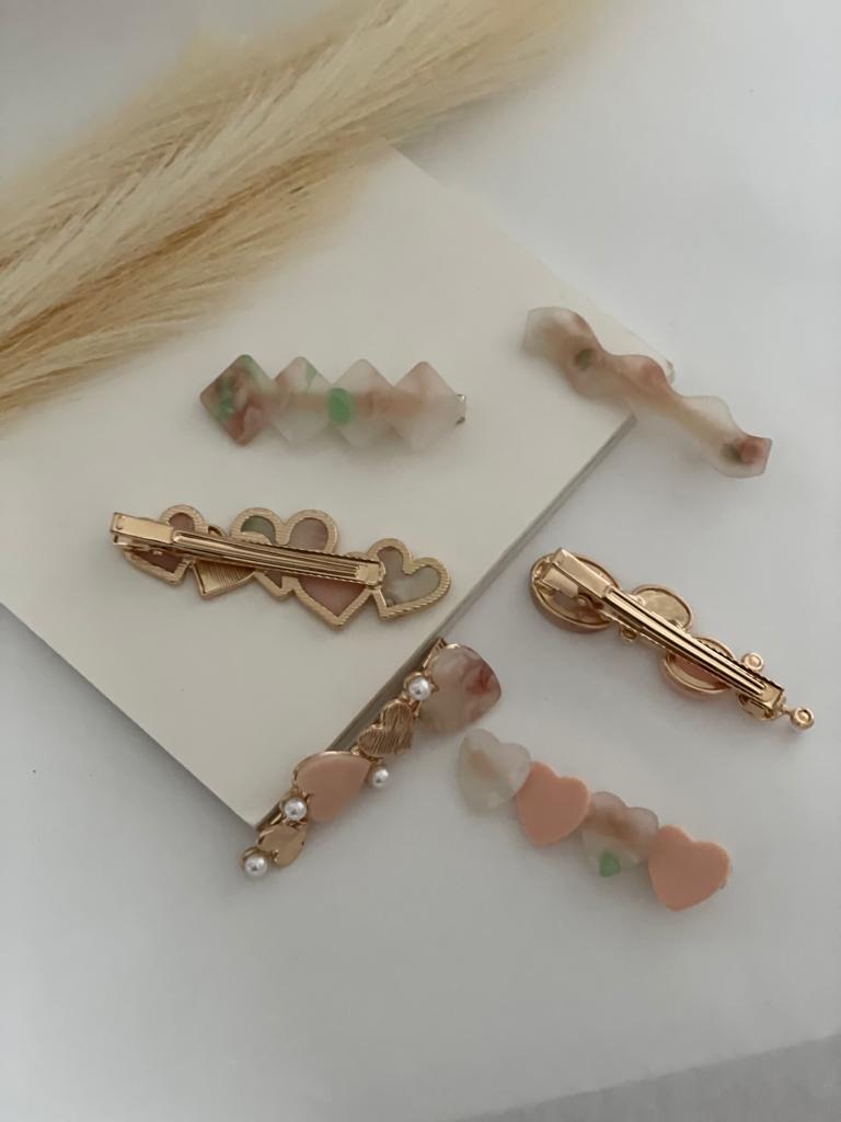 Resin Heart Hairclips