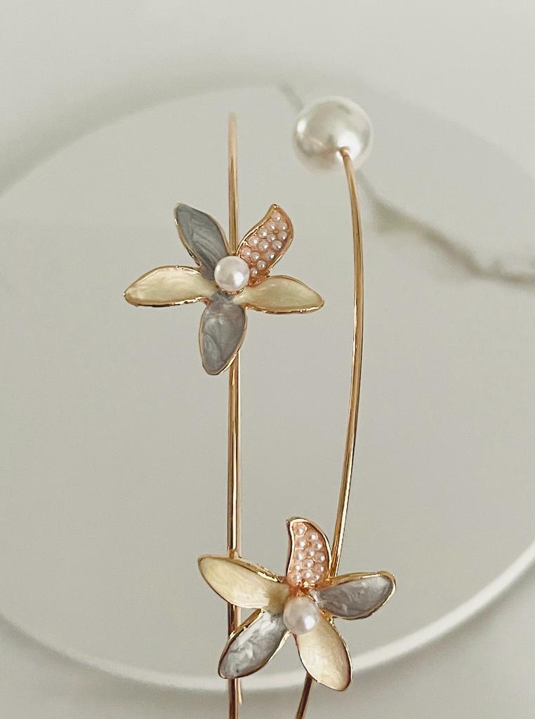 Pearl Statement Headband