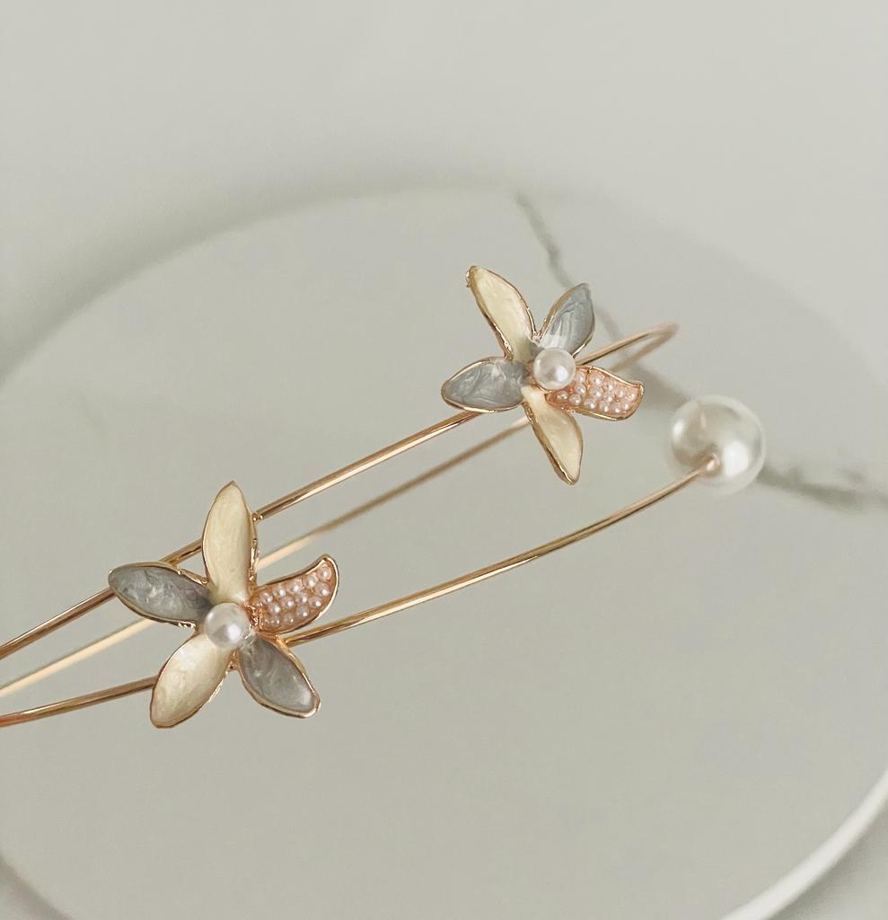 Pearl Statement Headband