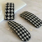 Snap Clips Black and white